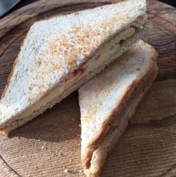 Cheese-ketchup-mayo-toastie