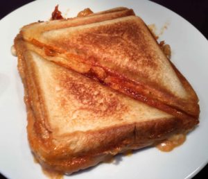 Baked-Bean-and-cheese-toastie
